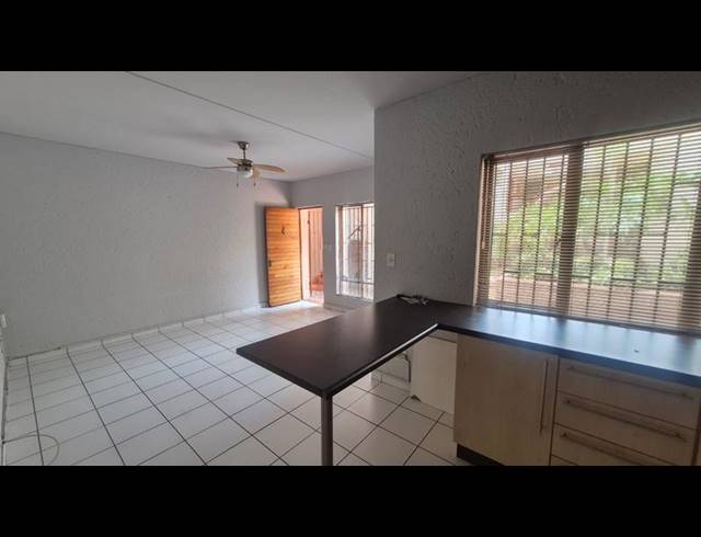 1 BEDROOM PROPERTY TO RENT IN WESTDENE